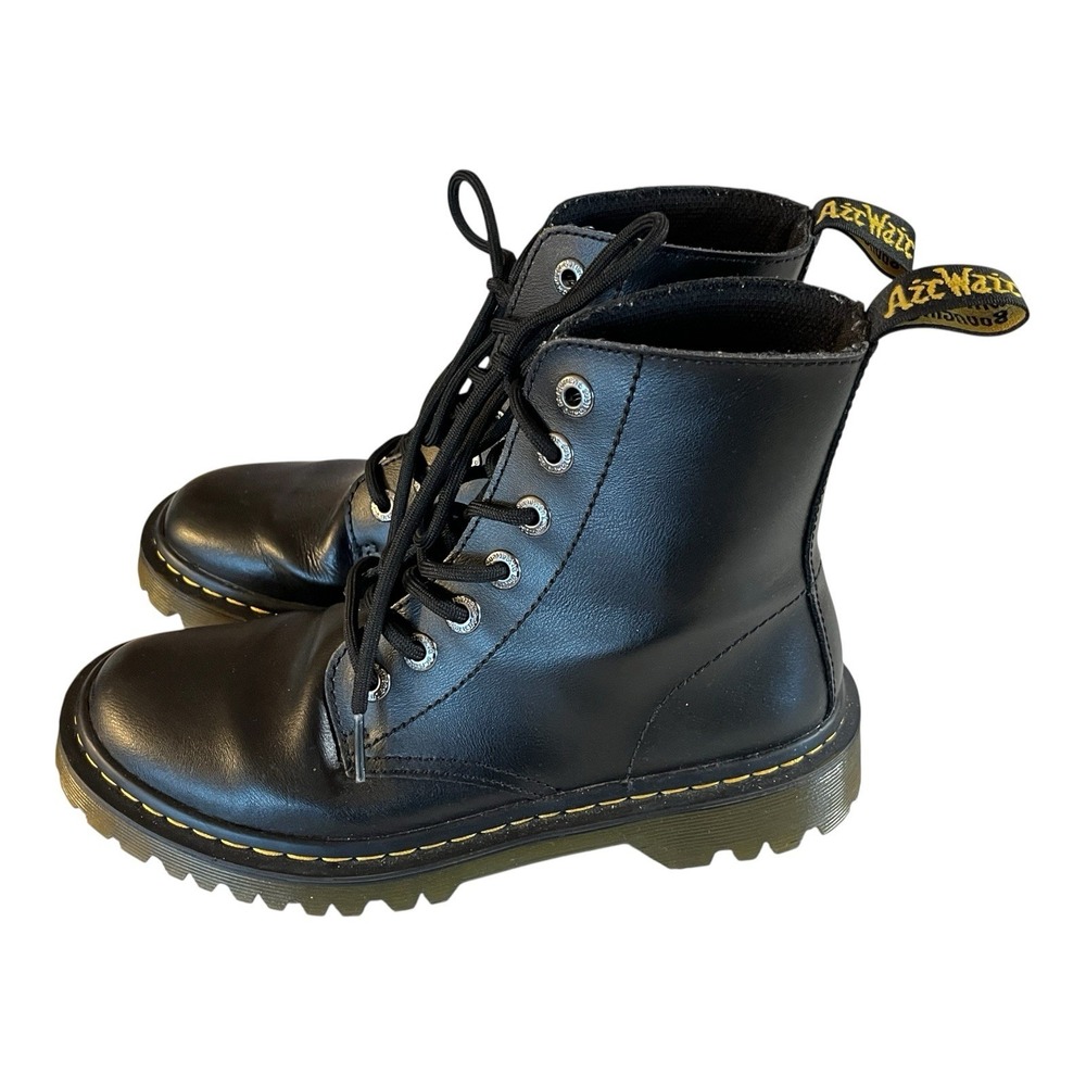 Doc Marten Dr Martens Luana Air Wair Black Leather Combat Boots Women's Size 6